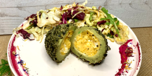Kürbis-Feta Knödel mit Beilagensalat (vegetarisch)