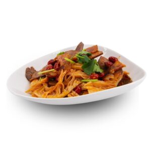 V12 - Sichuan-Rindfleisch und Innereien in scharfer Sauce (scharf)