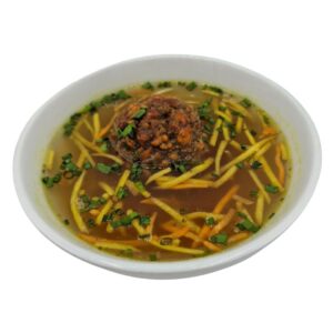 Kräftige Rindsuppe mit Leberknödel